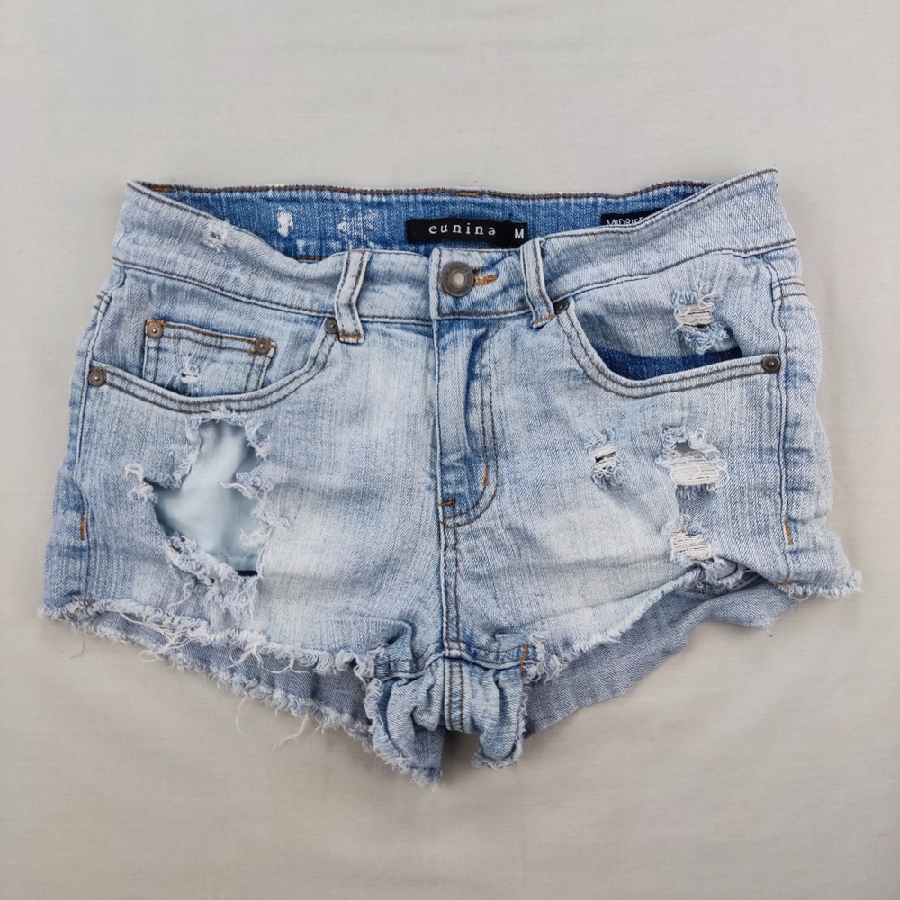 Eunina Shorts Women M Light Wash Midrise Shortie Distressed Denim Cut Off 2229
